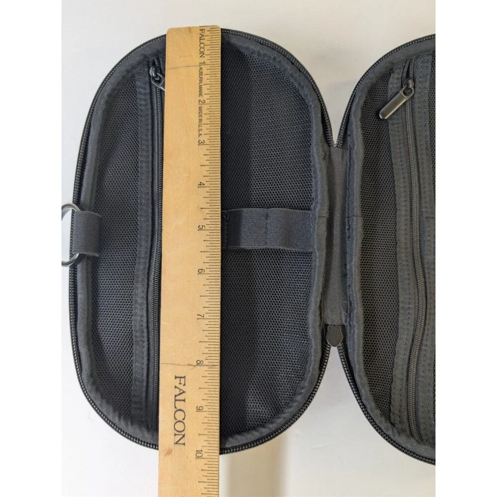 Quip Refresh Bag Toiletry Case Black Silicone Travel Dopp Kit Makeup Storage